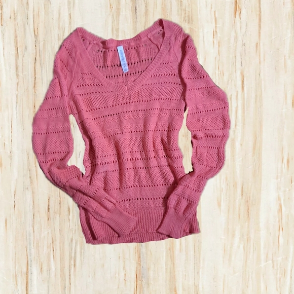 🐝3/$12 Aeropostle knitted top - Picture 2 of 3